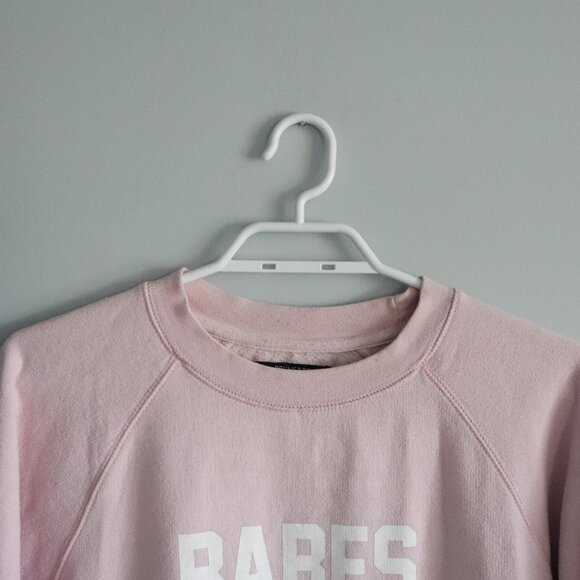 BTL‎ Women's Pink Sz M/L 'Babes Supporting Babes' Fleece Crewneck Raglan Sweater - Picture 4 of 12